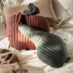 Ferm LIVING Apple Kussen 45x49 Cm -beddengoed winkel 502779 01 5 EnvironmentImage a6a21a5fbf