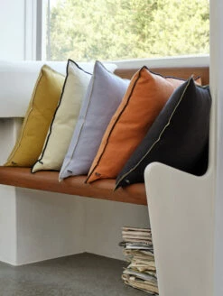 Hay Outline Kussen 50x50 Cm -beddengoed winkel 504540 01 7 EnvironmentImage 6dd7103513