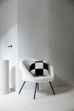 ByOn Pad Kussen 45x45 Cm 9 ByOn Pad Kussen 45x45 Cm -beddengoed winkel 508619 01 11 EnvironmentImage 0218e7a205