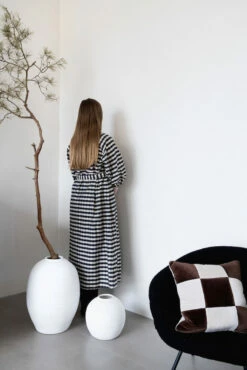 ByOn Pad Kussen 45x45 Cm 10 ByOn Pad Kussen 45x45 Cm -beddengoed winkel 508619 01 12 EnvironmentImage 56a9410150