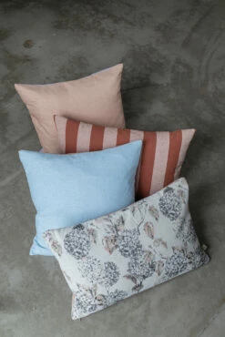 Mette Ditmer Hydrangea Kussen 40x60 Cm -beddengoed winkel 578746 01 41 EnvironmentImage c1a02440bb