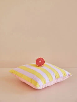 Rice Kussen Gestreept 40x40 Cm -beddengoed winkel 579478 01 41 EnvironmentImage 0e1f1083bf